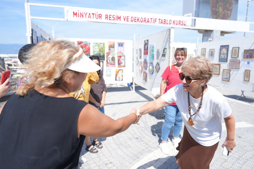 Burhaniye’de Sanat Rüzgarı Esti! 543109032 1238271521672547 3935592824119850544 n - Marmara Bölge Gazetesi