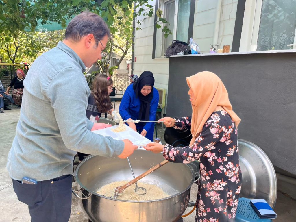 Sındırgı’da Vatandaşlar Aynı Sofrada Kenetlendi 543113526 24683011814670136 6641712681186831914 n - Marmara Bölge Gazetesi