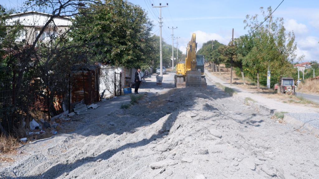 Susurluk Belediyesi Sahada! 544917125 1350003180462219 904939354255332852 n - Marmara Bölge Gazetesi