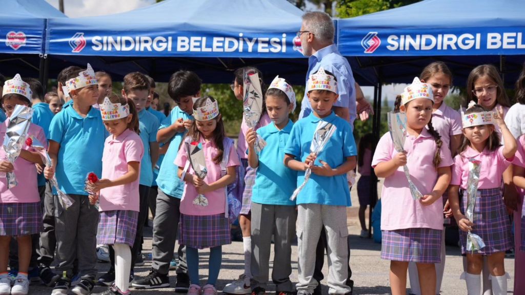 2025-2026 Eğitim ve Öğretim Yılı’nın açılışı ile İlköğretim Haftası, Sındırgı’da