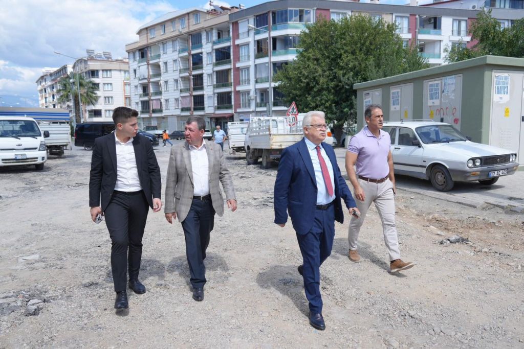 Burhaniye’de Yollar Baştan Yapılıyor! 545910040 1248177800681919 8232620474855707153 n - Marmara Bölge Gazetesi