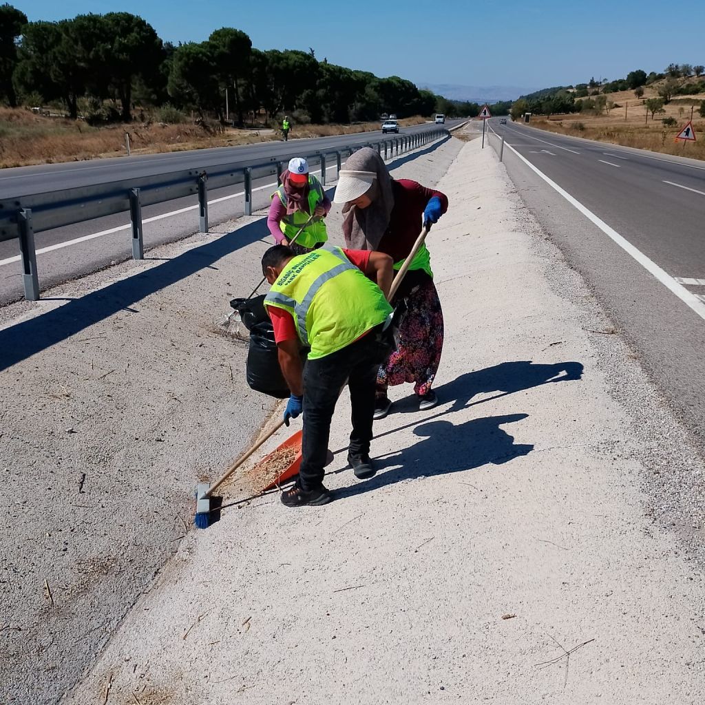 Bigadiç Belediyesi Sahada! 546590572 122211129530300867 9028761287287381554 n - Marmara Bölge Gazetesi