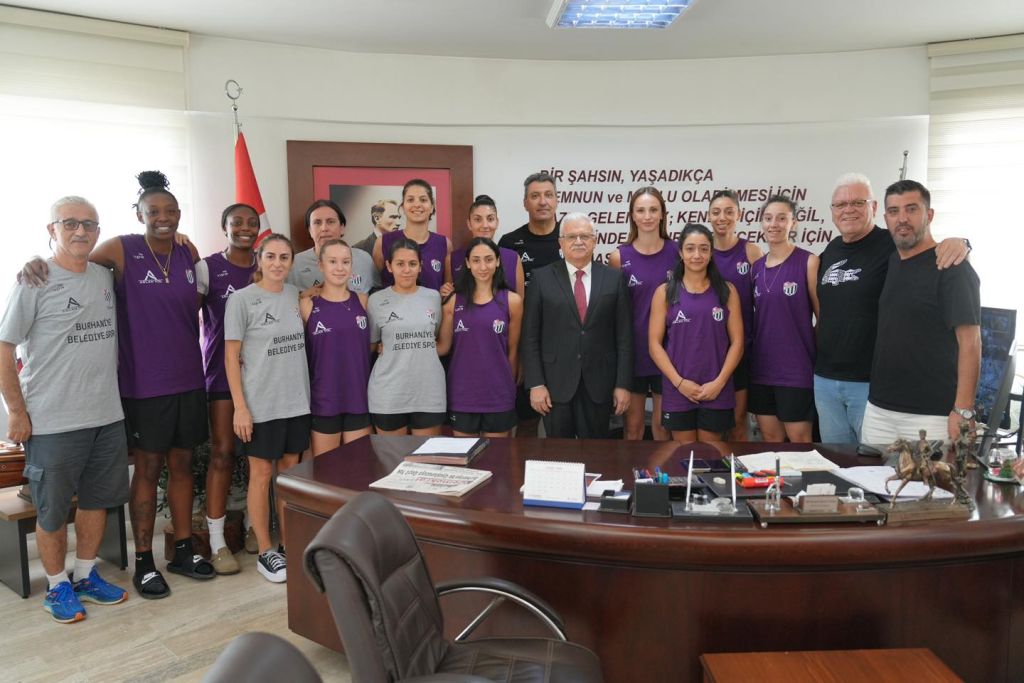 Burhaniye’nin Gururları Başkanla Buluştu! 547252471 1247352677431098 8679085283323257648 n - Marmara Bölge Gazetesi