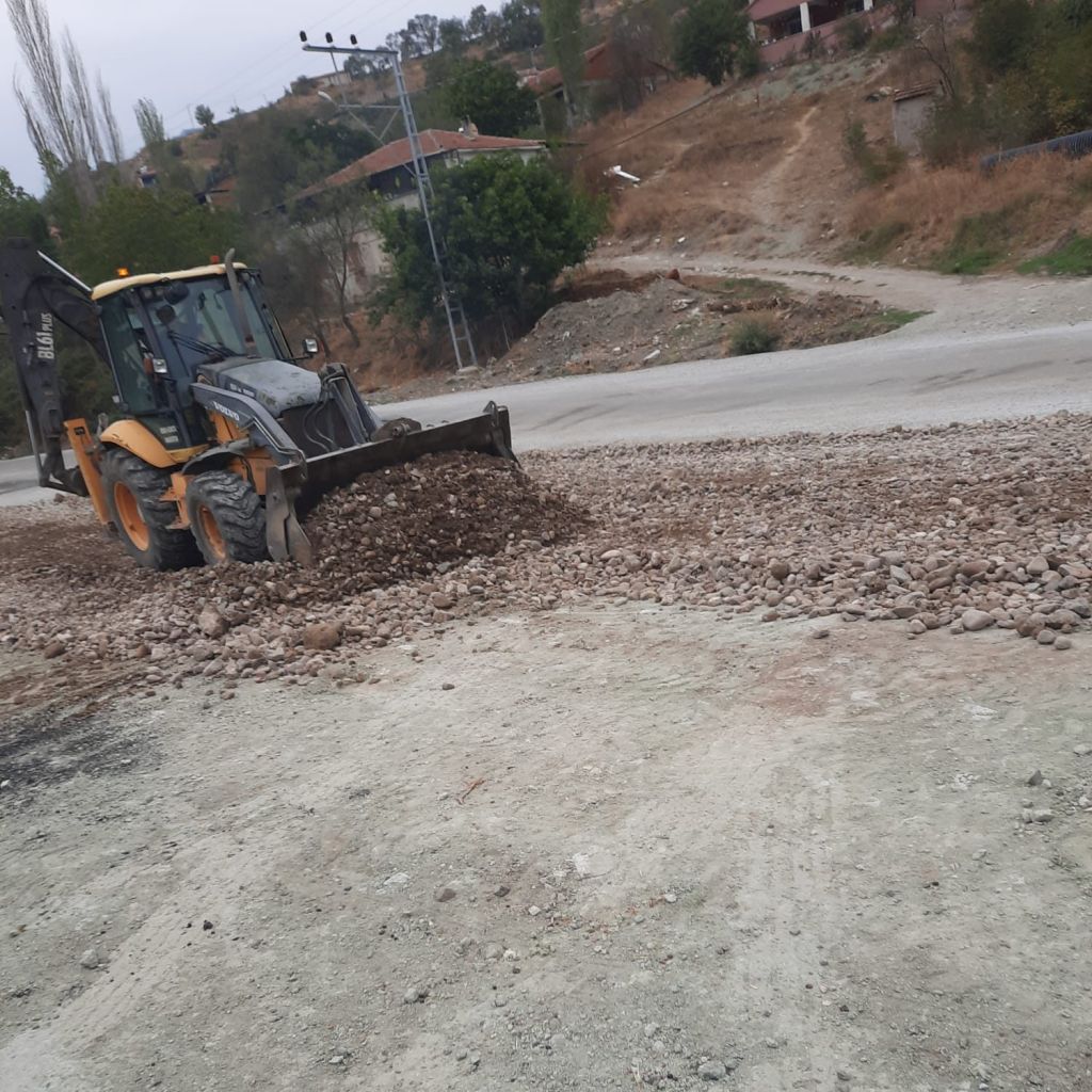 Bigadiç’teYollar Yenileniyor! 547758379 122211637610300867 4604393187821211054 n - Marmara Bölge Gazetesi