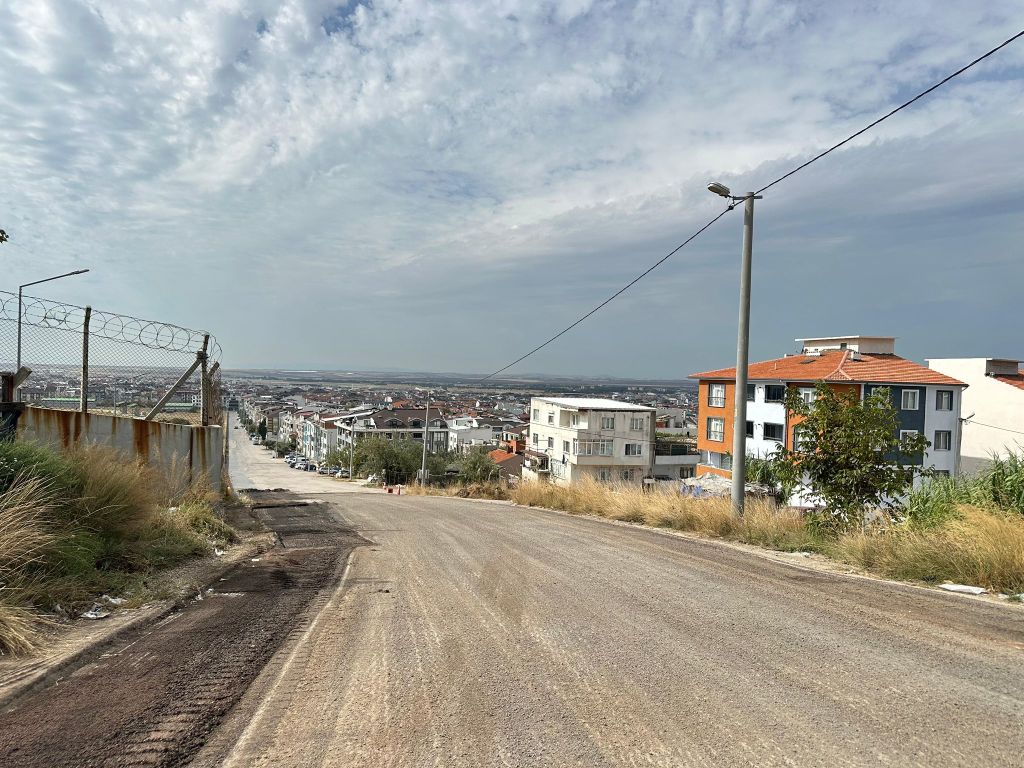 Bandırma Belediyesi, kent genelinde ulaşımı rahatlatacak ve modern görünümlü yollar