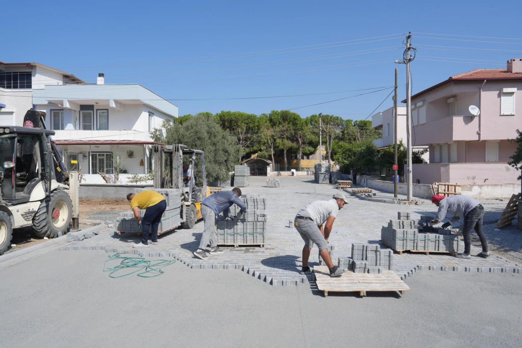 Burhaniye’de Yollar Baştan Yapılıyor! 549073140 1248177787348587 3318909499388122784 n - Marmara Bölge Gazetesi