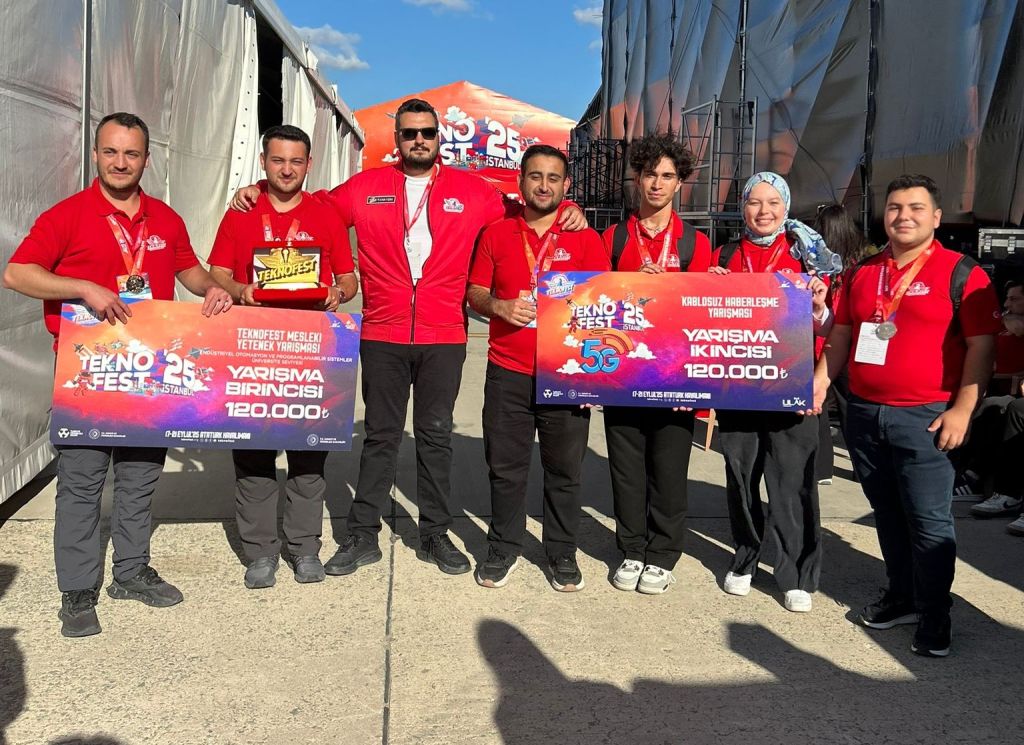 Balıkesir Üniversitesi Öğrencilerinden TEKNOFEST’te Birincilik ve İkincilik 550249131 1225001822990340 8908443871647514234 n - Marmara Bölge Gazetesi