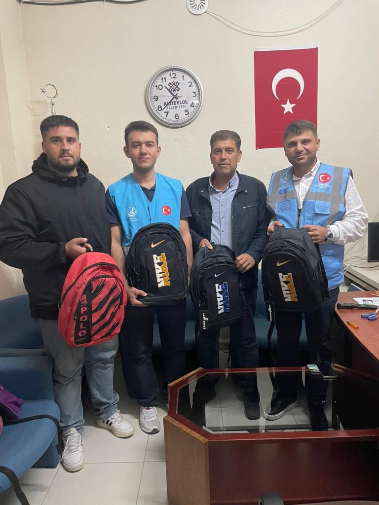 “Ülkü Ocakları Yardım Yapmaz, Elindekini Paylaşır” 552767035 1217867120387881 2071293593356589325 n - Marmara Bölge Gazetesi