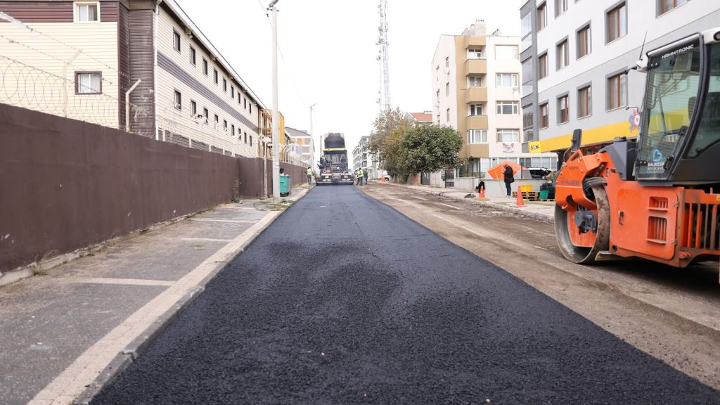 Bandırma’da Yıllardır Bitmeyen Yol Çilesi 556827687 18328450066225400 7947436692773978538 n - Marmara Bölge Gazetesi