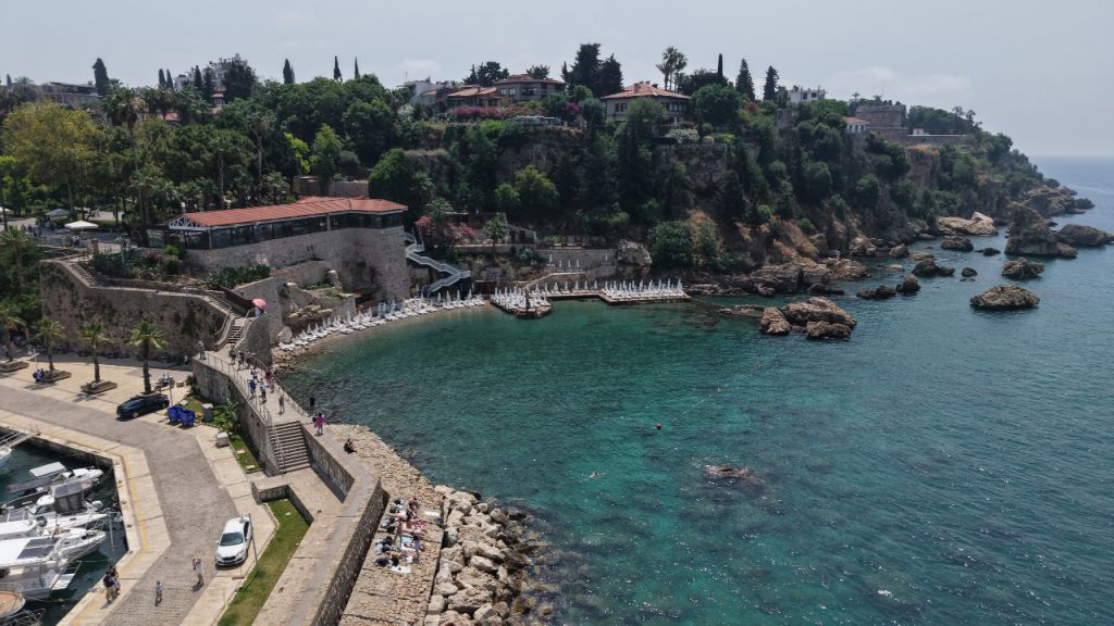 Tarihle Denizin Buluştuğu Nokta: Mermerli Plajı 684923d844471 antalya valiliginden mermerli plaji hakkinda yeni aciklama - Marmara Bölge Gazetesi