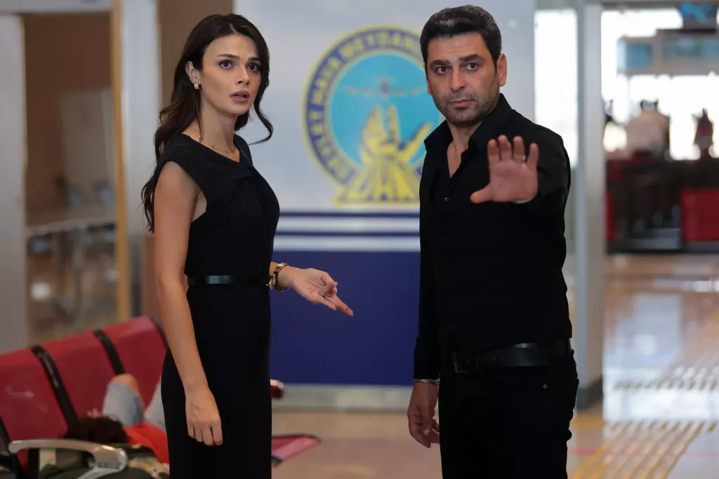 Kanal D’nin sevilen dizisi Uzak Şehir 30. Bölümüyle yeni sezona