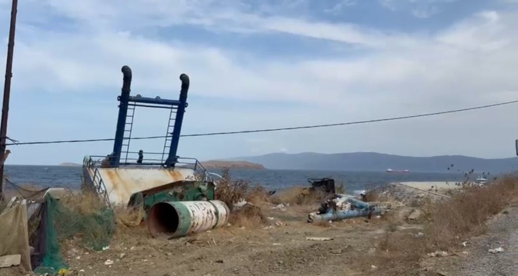 Türkiye’nin En Büyük Balıkçı Köyünü Pislik Götürüyor! AW529607 03 - Marmara Bölge Gazetesi