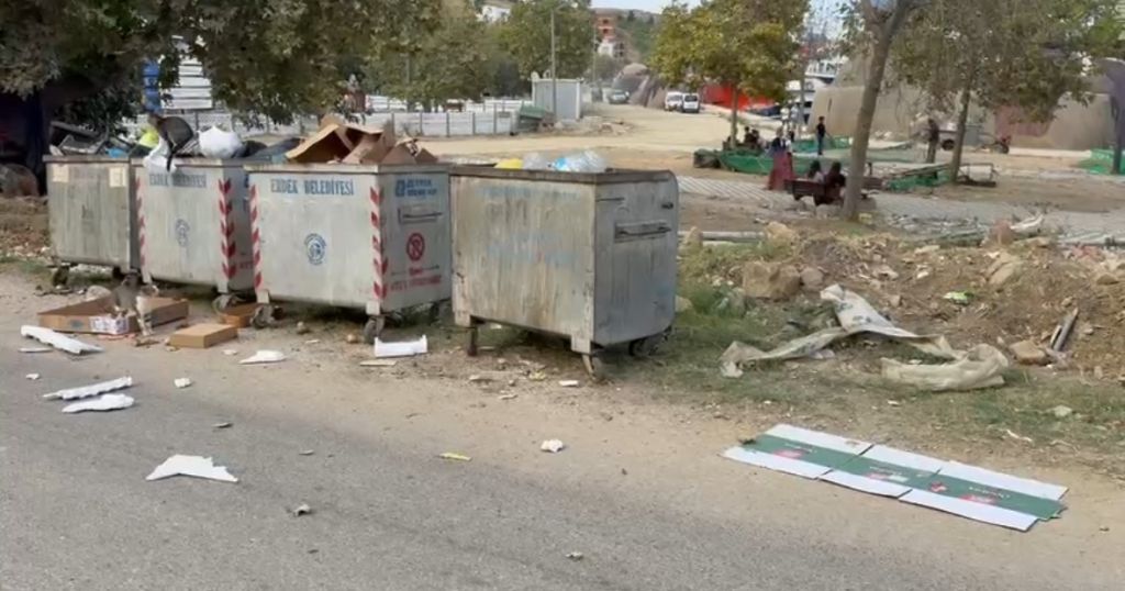 Türkiye’nin En Büyük Balıkçı Köyünü Pislik Götürüyor! AW529607 08 - Marmara Bölge Gazetesi