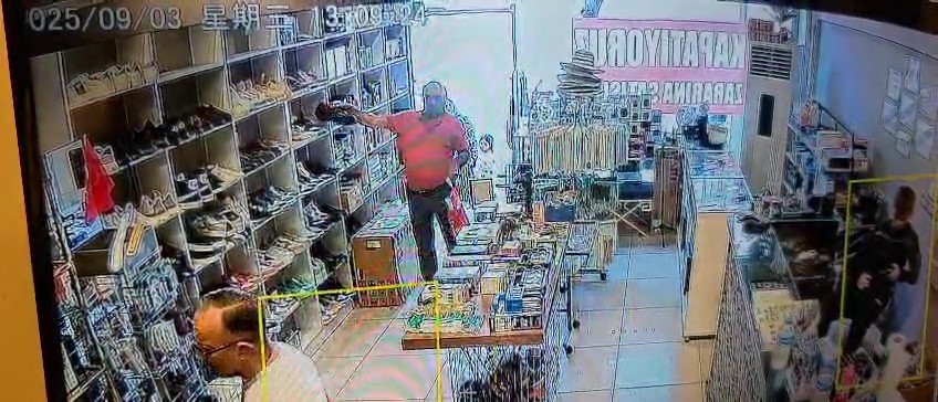 Hırsız Ayakkabıyı Çalıp Soğukkanlıca Çıktı! AW531262 01 - Marmara Bölge Gazetesi