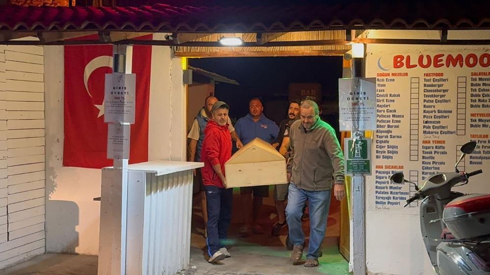 Erdek’te Feci Olay: Seyir Tepesinden Düşen Adam Hayatını Kaybetti AW533616 04 - Marmara Bölge Gazetesi