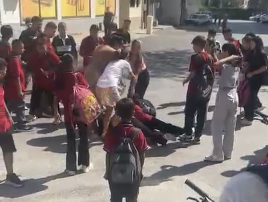 12 Yaşındaki Kıza 10 Kişi Saldırdı! AW538996 01 - Marmara Bölge Gazetesi