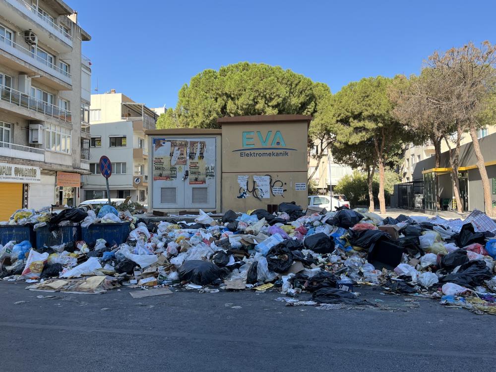 Buca’da Çöp Krizi Bitmedi! AW539687 01 - Marmara Bölge Gazetesi