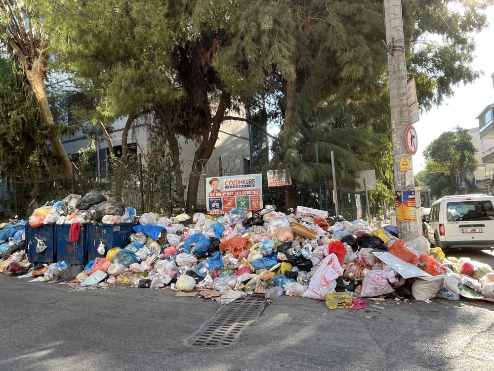 Buca’da Çöp Krizi Bitmedi! AW539687 03 1 - Marmara Bölge Gazetesi