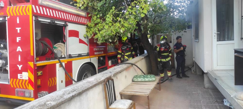 Balıkesir’in Altıeylül ilçesine bağlı 1.Gündoğan Mahallesi’ndeki bir evde henüz belirlenemeyen