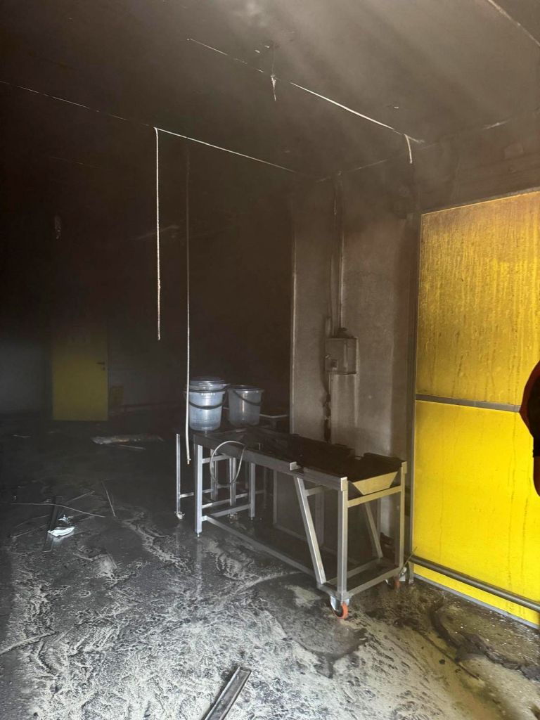 Bandırma’da Damızlık Tesislerinde Yangın AW547463 07 - Marmara Bölge Gazetesi