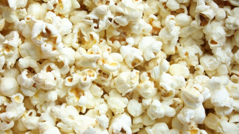 Sonbahar Akşamlarında Film Keyfi: En Popüler Atıştırmalıklar Adsiz tasarim 1 24 - Marmara Bölge Gazetesi