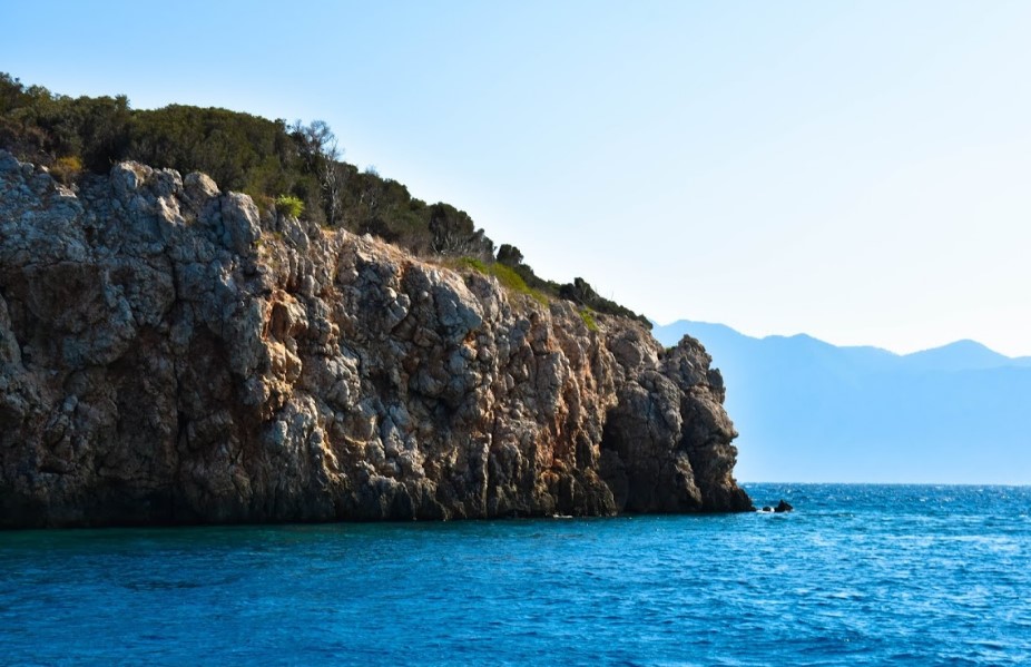 Beycik Bükü Koyu, kalabalıktan uzak, doğayla baş başa huzurlu bir