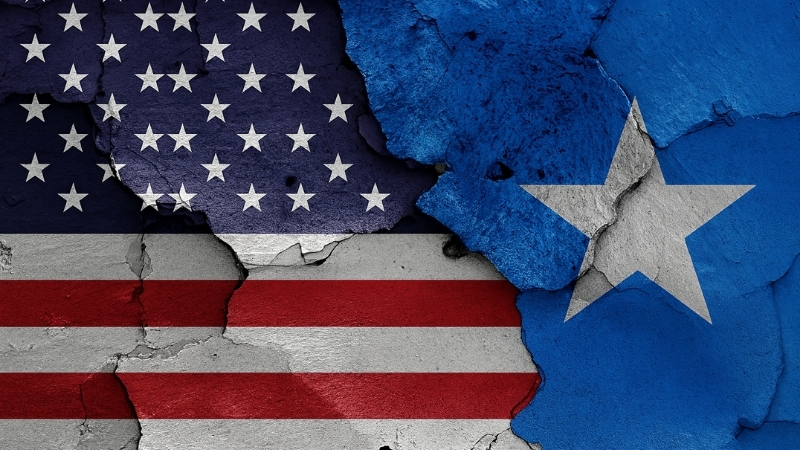 Trump’tan Başörtülü Vekile Hakaret: “Aşağılık” Evinize ve ofisinize Bu Cicekleri Alin Havanizi Temizleyin 68 - Marmara Bölge Gazetesi