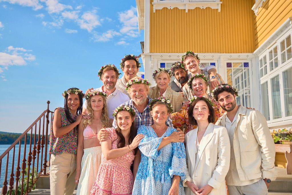 İzleyeni Ekrana Kitleyen Az Bilinen 15 Netflix Dizisi Midsummer Night - Marmara Bölge Gazetesi