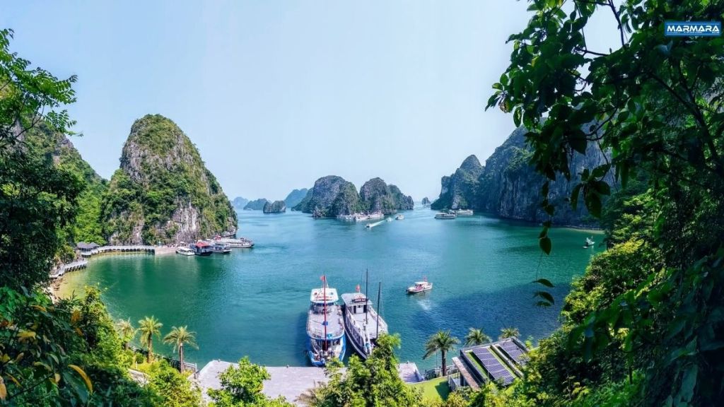 İzmir’in Çeşme ilçesinde yer alan Paşalimanı Koyu, doğal güzellikleri ve