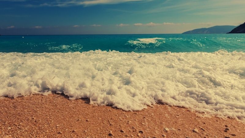 İzmir’in Dikili ilçesine bağlı Bademli Mahallesi’nde yer alan Killik Koyu,