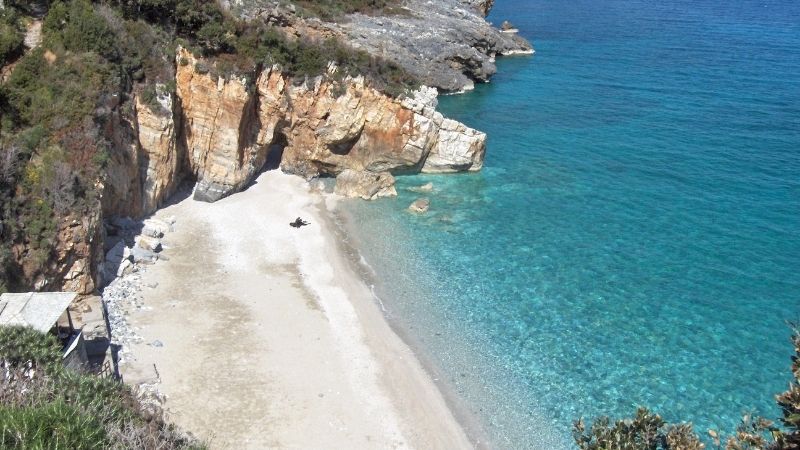 Antalya’nın dünyaca ünlü tatil beldesi Alanya, Akdeniz’in en özel koy