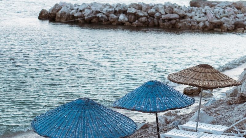 İzmir’in Karaburun ilçesinde bulunan Boyabağı Koyu, doğallığıyla mest ediyor. 24