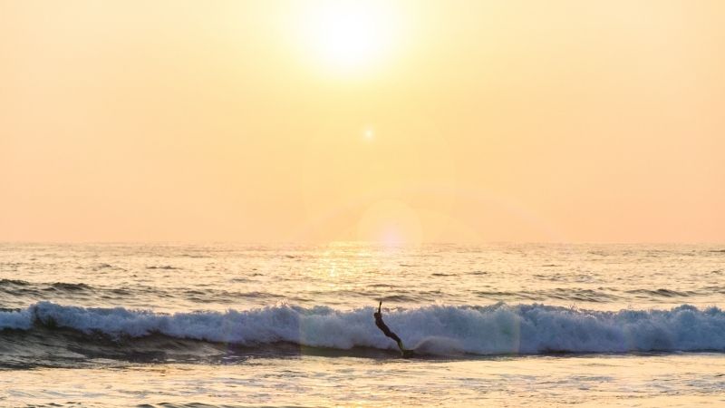 Muğla’nın popüler tatil beldesi Datça’da yer alan Hayıtbükü Koyu, berrak
