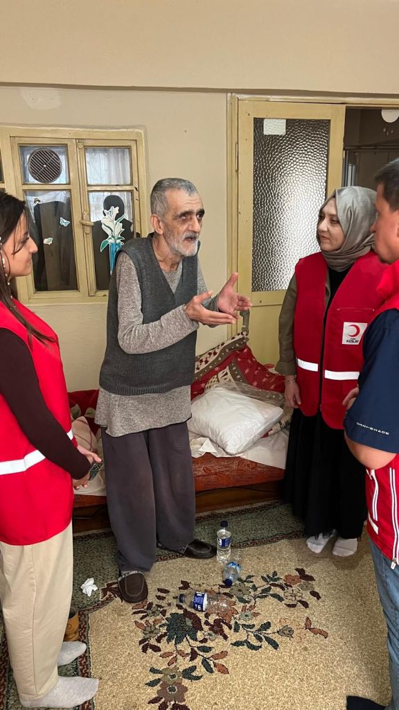 Kızılay’dan Evde Bakım Eğitimi WhatsApp Image 2025 09 29 at 08.24.24 2 - Marmara Bölge Gazetesi