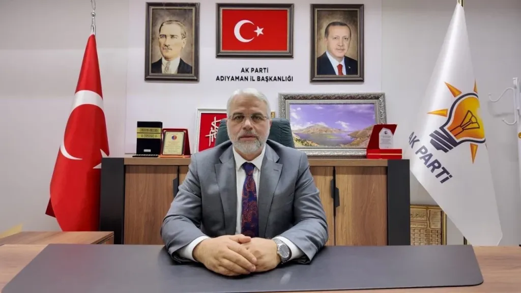 AK Parti Adıyaman İl Başkanı Faruk Bülent Kablan, partisindeki görevinden