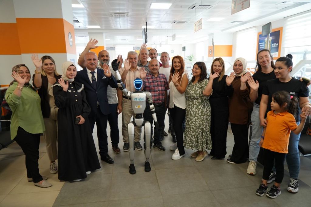 Kimlik Alan İlk Robot! aw536172 09 - Marmara Bölge Gazetesi