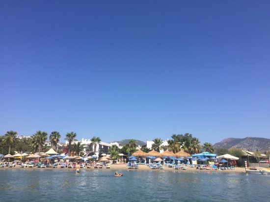 Huzur ve Eğlenceyi Bir Arada Sunan Tatil Noktası beautiful beach and vibrant - Marmara Bölge Gazetesi