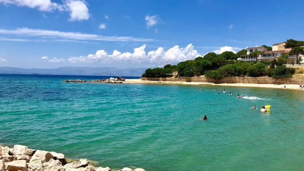 Termal Sularla Denizin Buluştuğu Tek Nokta! cesmede ucretsiz ve sakin plaj tekke halk plajina eshot ile nasil gidilir 2 - Marmara Bölge Gazetesi