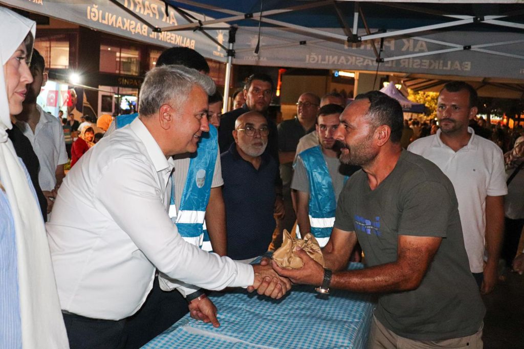 AK Parti Balıkesir Milletvekili Dr. Mustafa Canbey, şehrin dört bir