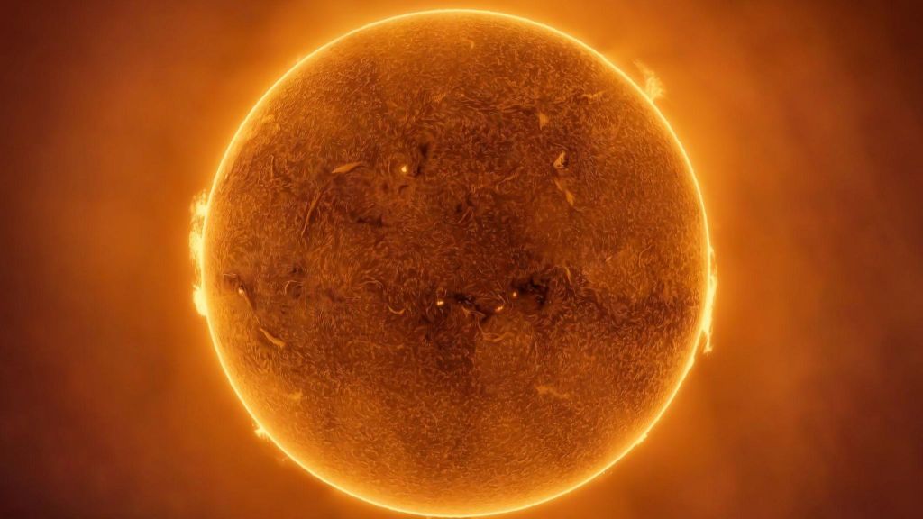 Bilim insanlarının uzun süredir düşük seyredeceğini düşündüğü Güneş, son dönemde