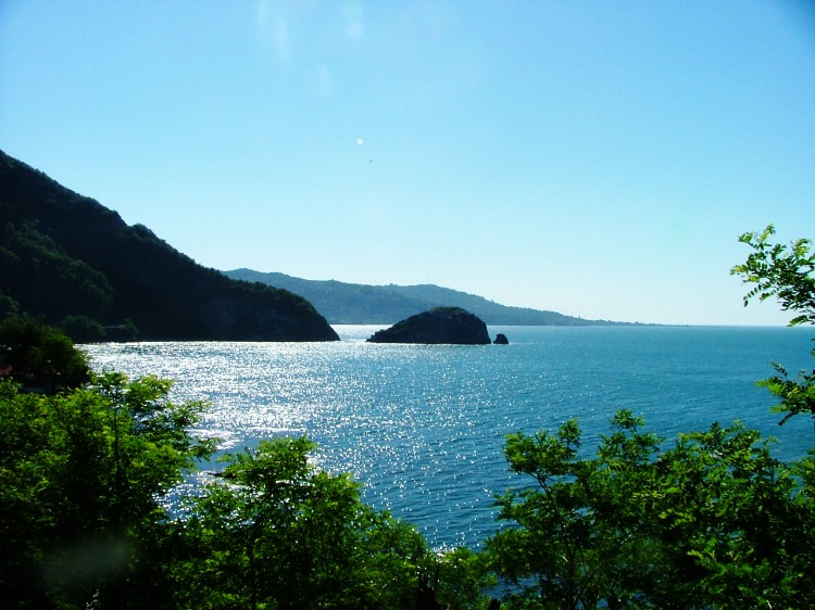 Taş Evlerin Gölgesinde Saklı Bir Karadeniz Köyü karadeniz in sakli cenneti persembe huzuru arayanlarin yeni gozdesi 1753798630 234 - Marmara Bölge Gazetesi