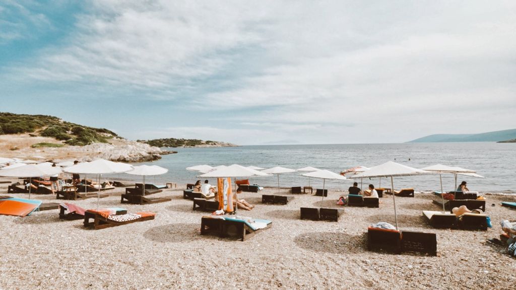 Doğallığıyla Ruhunuza İyi Gelecek Bir Koy melengec plaji urla - Marmara Bölge Gazetesi