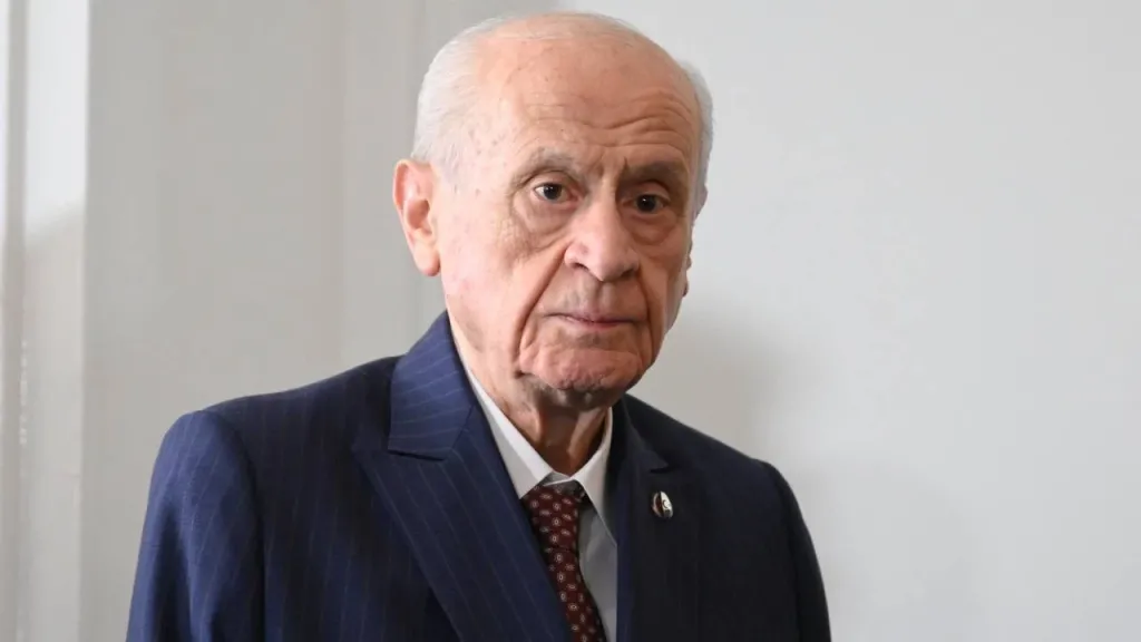 MHP Genel Başkanı Devlet Bahçeli, İzmir’in Balçova ilçesinde polis karakoluna