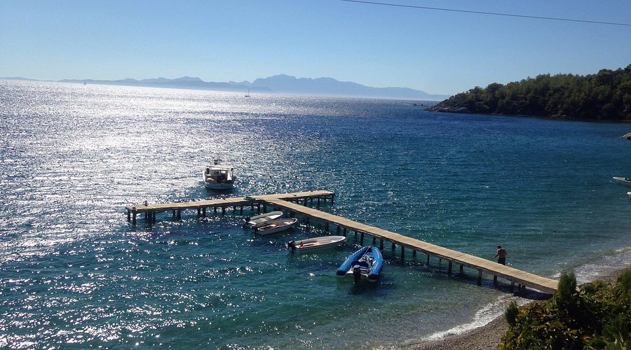 Gözlerden uzak, sakinliğiyle büyüleyen Hurma Sahili, Muğla’da keşfedilmeyi bekleyen gizli