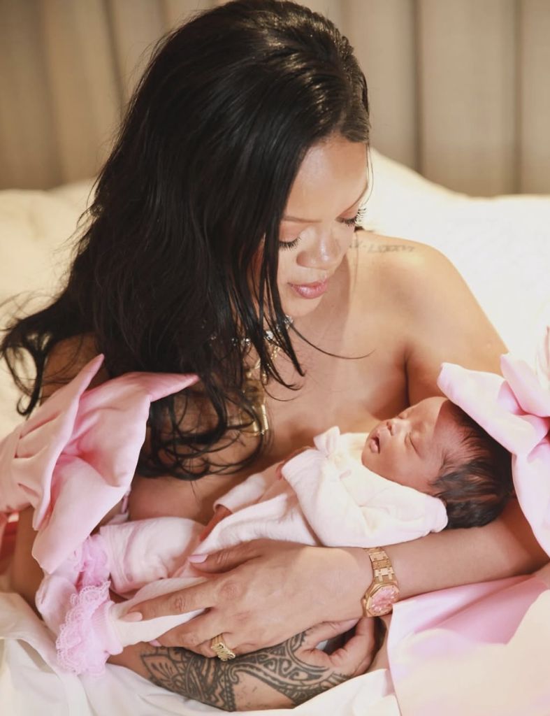 Rihanna’nın Kız Bebek Hayali Gerçek Oldu s b07ab77b31224b0d573effb8d1c5e08d0f8e981b - Marmara Bölge Gazetesi