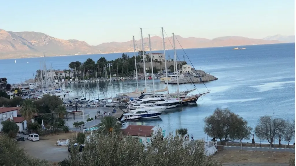 Ailelerin En Çok Tercih Ettiği Huzurlu Plaj taslik plaji 1 - Marmara Bölge Gazetesi