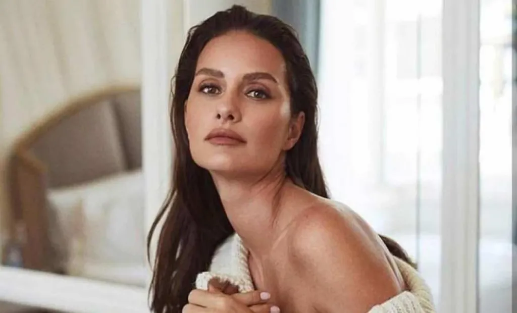 yasemin ozilhan kimdir yasemin ozilhan in esi 15415049 4751 amp - Marmara Bölge Gazetesi