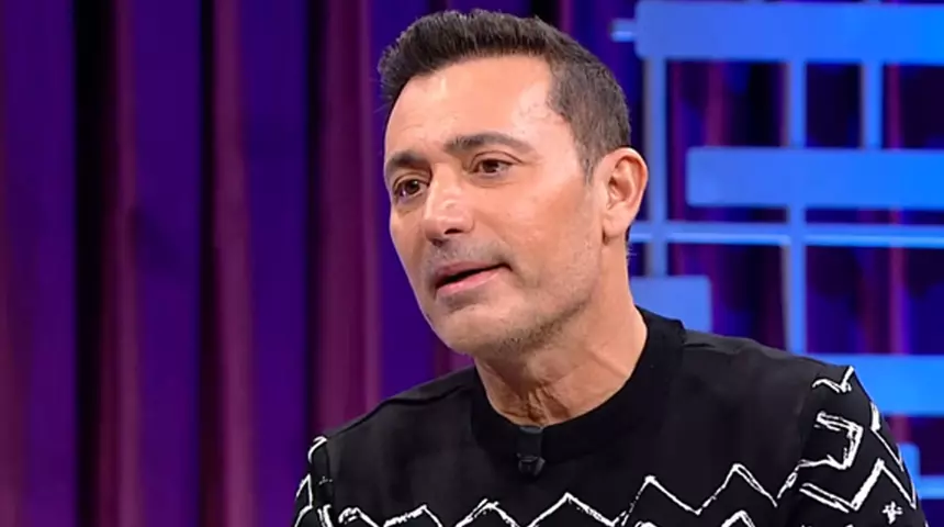 Türk pop müziğinin efsane ismi Mustafa Sandal, İngiltere Sanat Konseyi