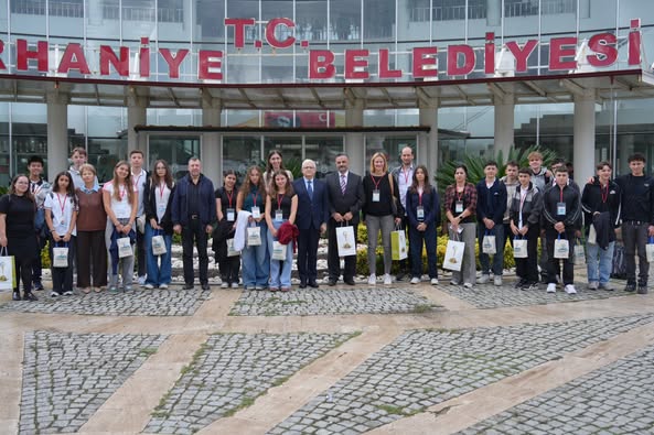 Burhaniye Belediyesi, 2011 yılından bu yana devam eden Burhaniye–Hürth Kardeş