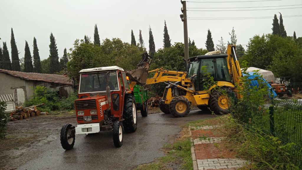 Kepsut’ ta Altyapı ve Mazgal Onarımı Başladı! 559851723 1125766649756331 9141952628860910320 n - Marmara Bölge Gazetesi